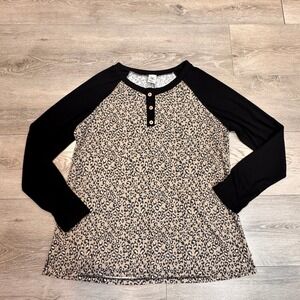 Sew In Love Boutique Leopard Print Henley Raglan Waffle Knit Top Small S